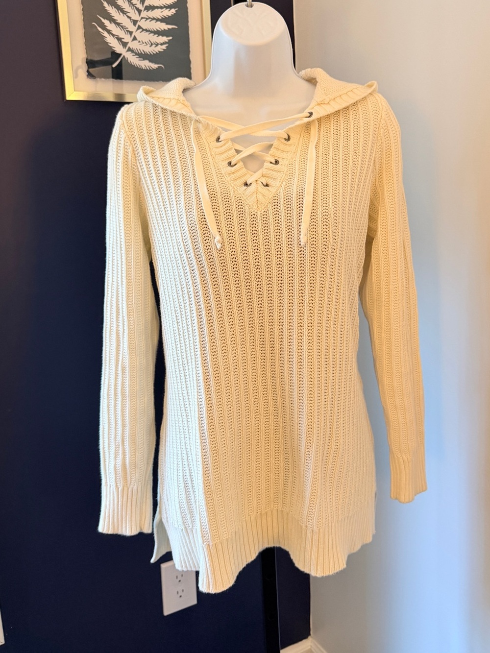 L.L. Bean ivory cotton ribbed hooded sweater. Size Small